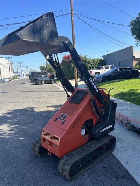 ditch witch sk650 skid steer for sale|ditch witch sk650 tracks.